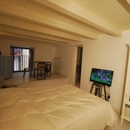Discesa Delle Capre Hotel *