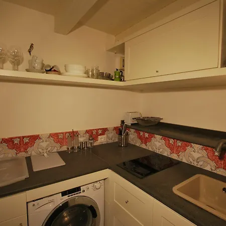 Otel Discesa Delle Capre *